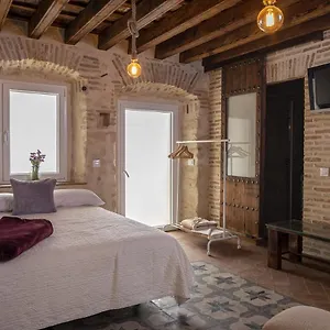 Palacio La Cruz 2B Apartment